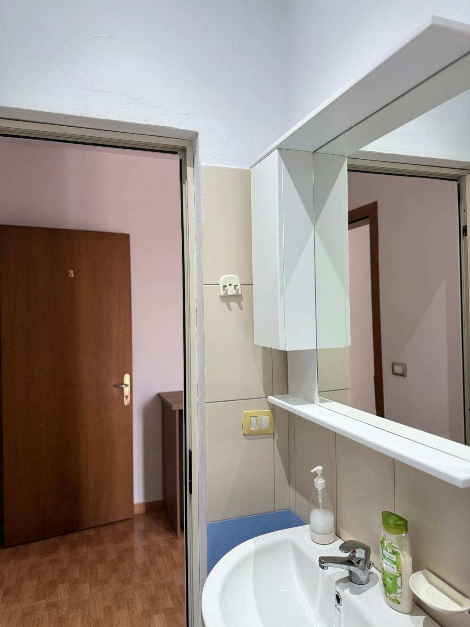 GuestHouse Cami Durrës Extérieur photo