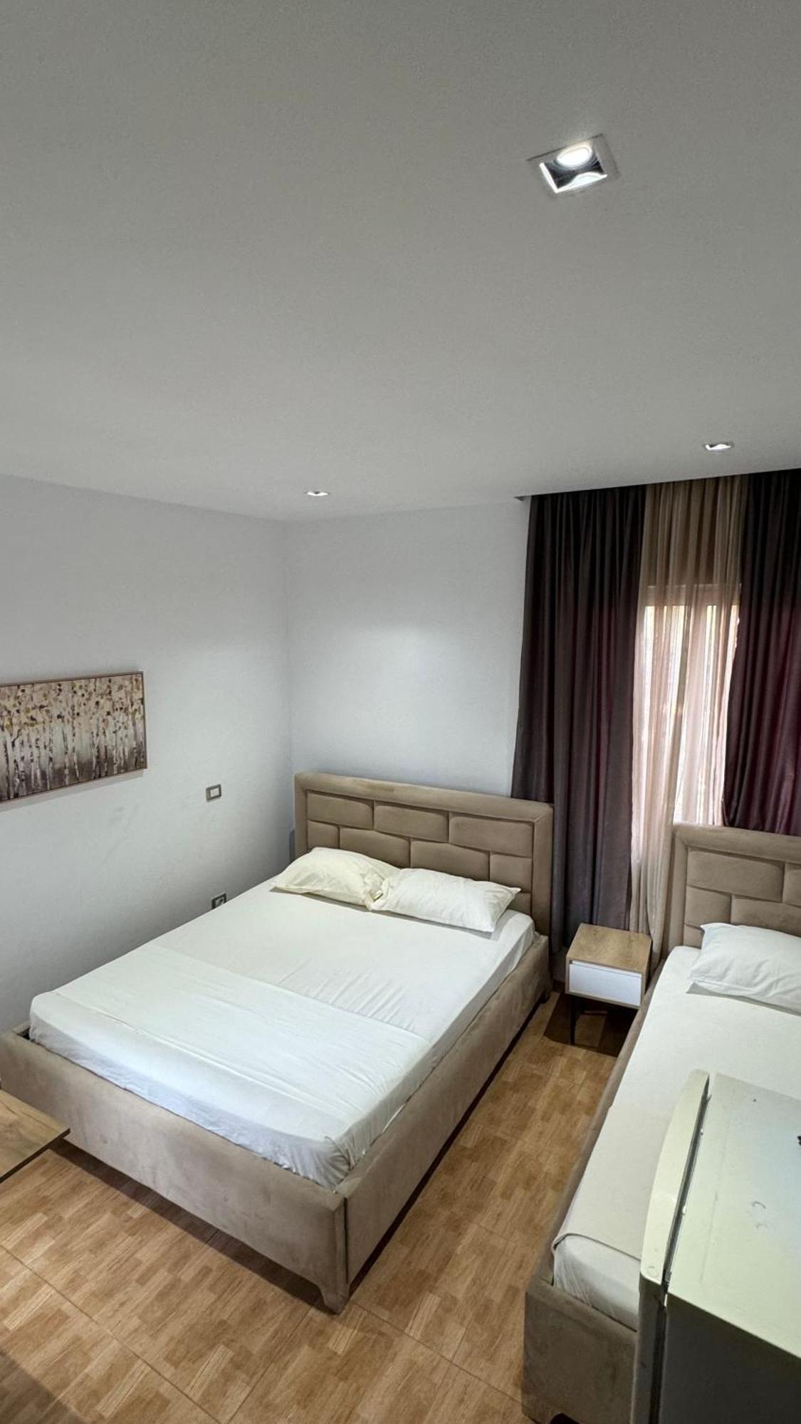GuestHouse Cami Durrës Extérieur photo