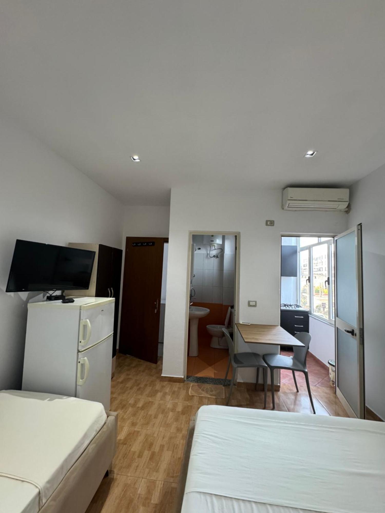 GuestHouse Cami Durrës Extérieur photo