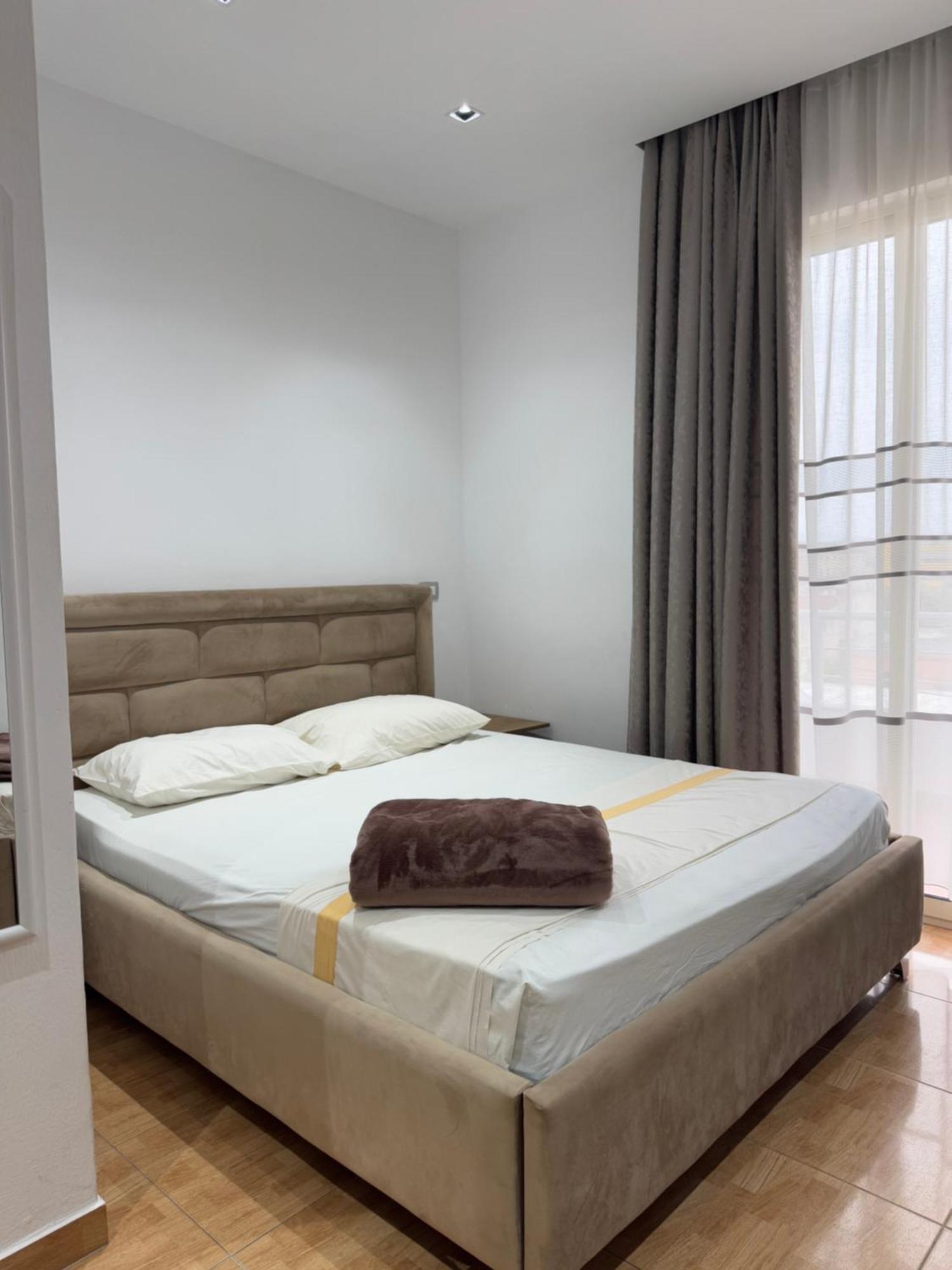GuestHouse Cami Durrës Extérieur photo
